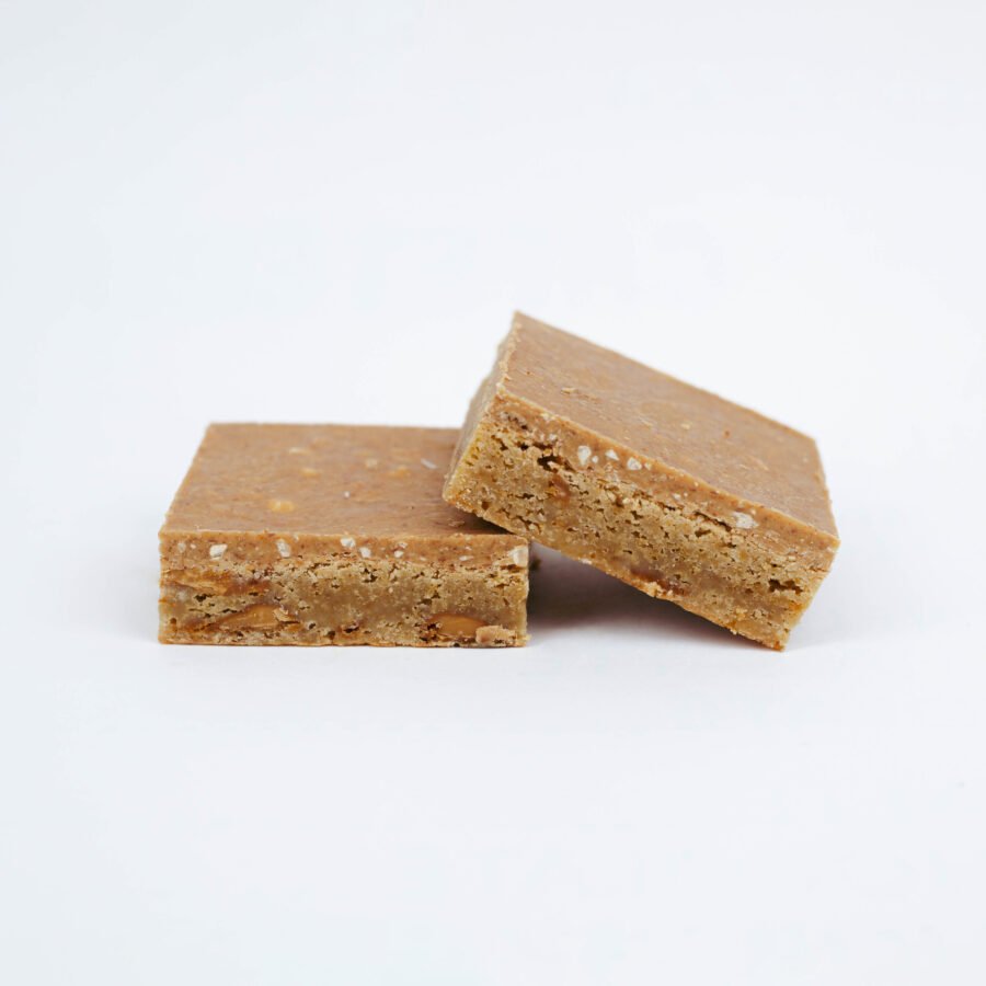 Blondie Crujiente de Cacahuete